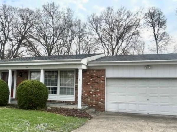 9 CRAIG Drive, Springfield, IL 62711
