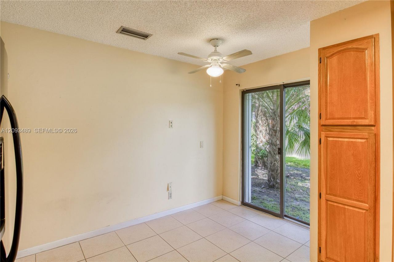 2156 Baton Rouge, Weston, FL 33326 Photo