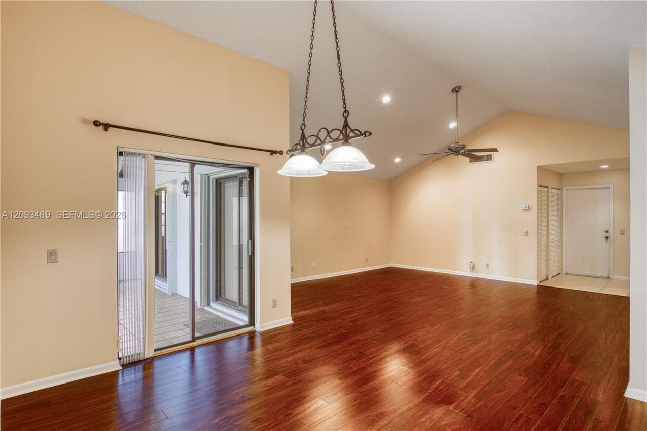 2156 Baton Rouge, Weston, FL 33326 Photo