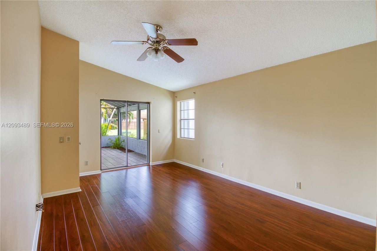 2156 Baton Rouge, Weston, FL 33326 Photo