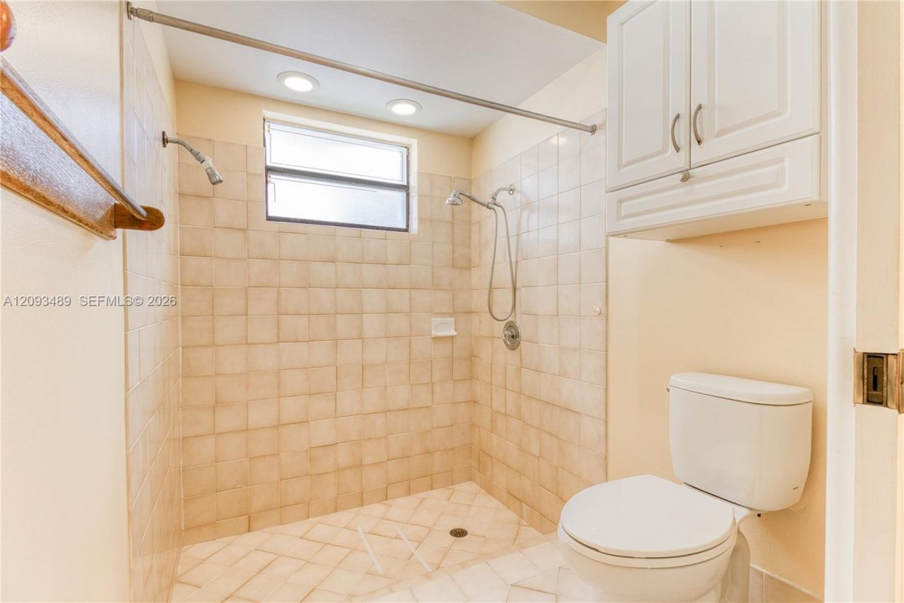 2156 Baton Rouge, Weston, FL 33326 Photo