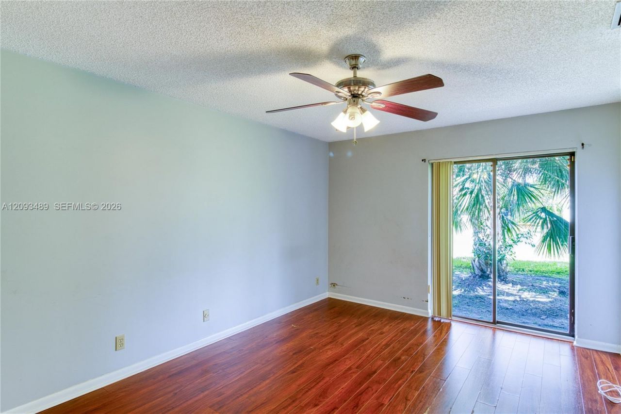 2156 Baton Rouge, Weston, FL 33326 Photo