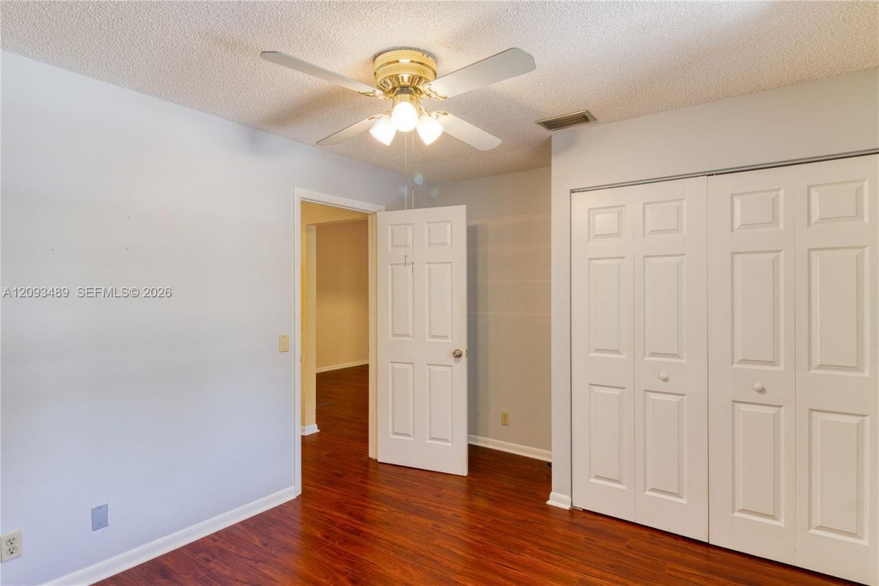 2156 Baton Rouge, Weston, FL 33326 Photo