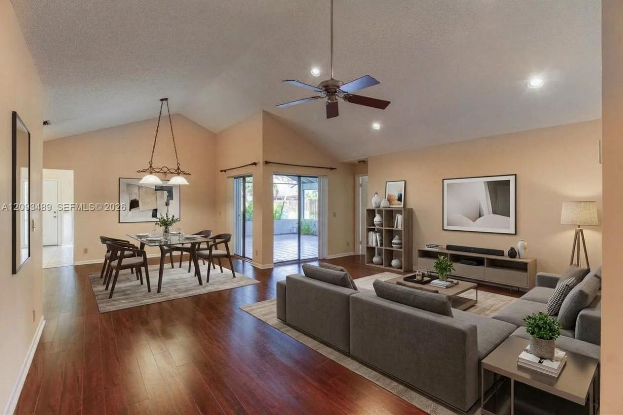 2156 Baton Rouge, Weston, FL 33326 Photo