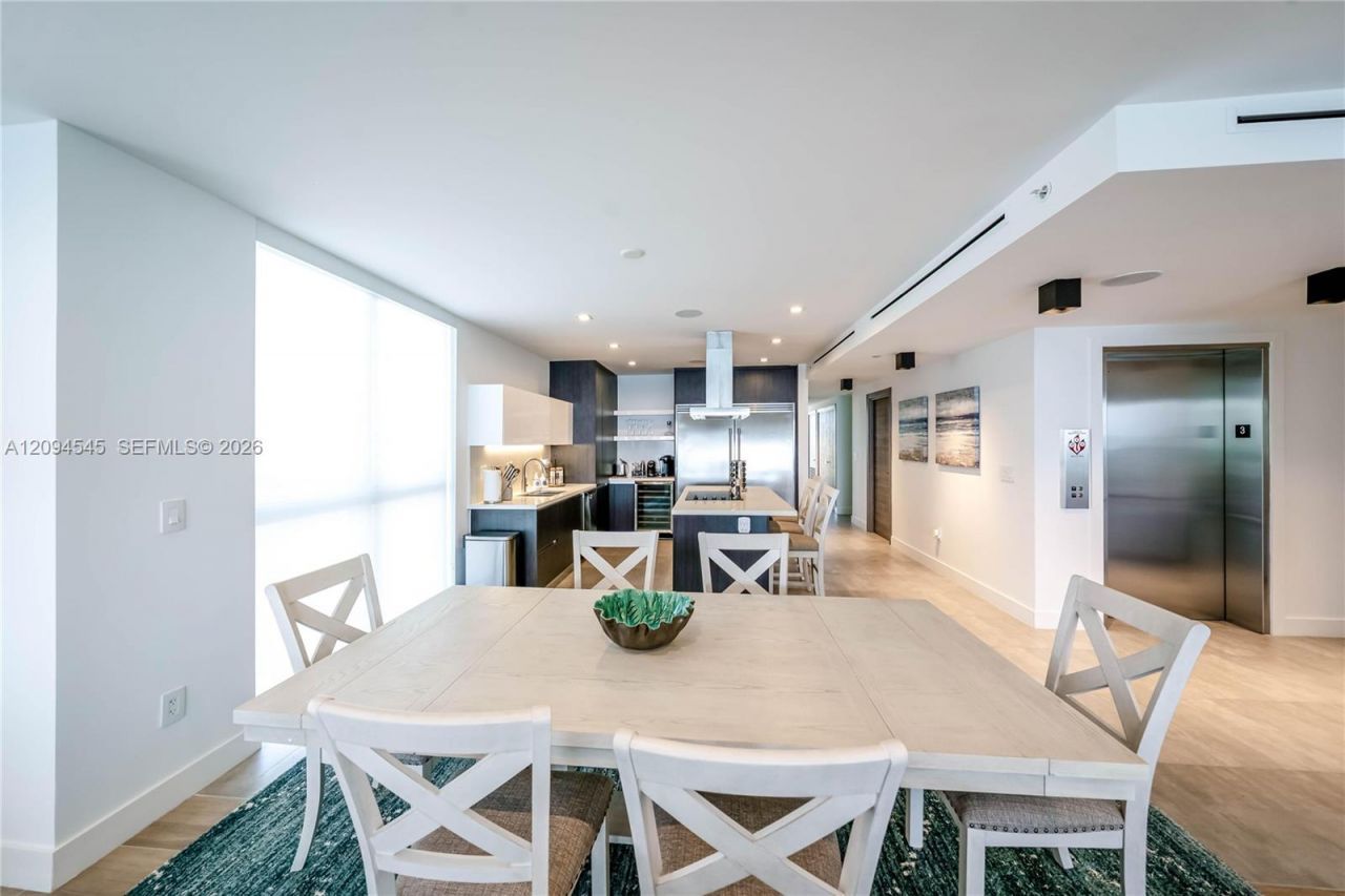 1930 Bay Dr , Unit 2, Miami Beach, FL 33141 Photo