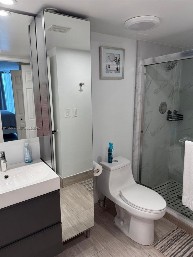 3300 NE 192nd St , Unit 414, Aventura, FL 33180 Photo