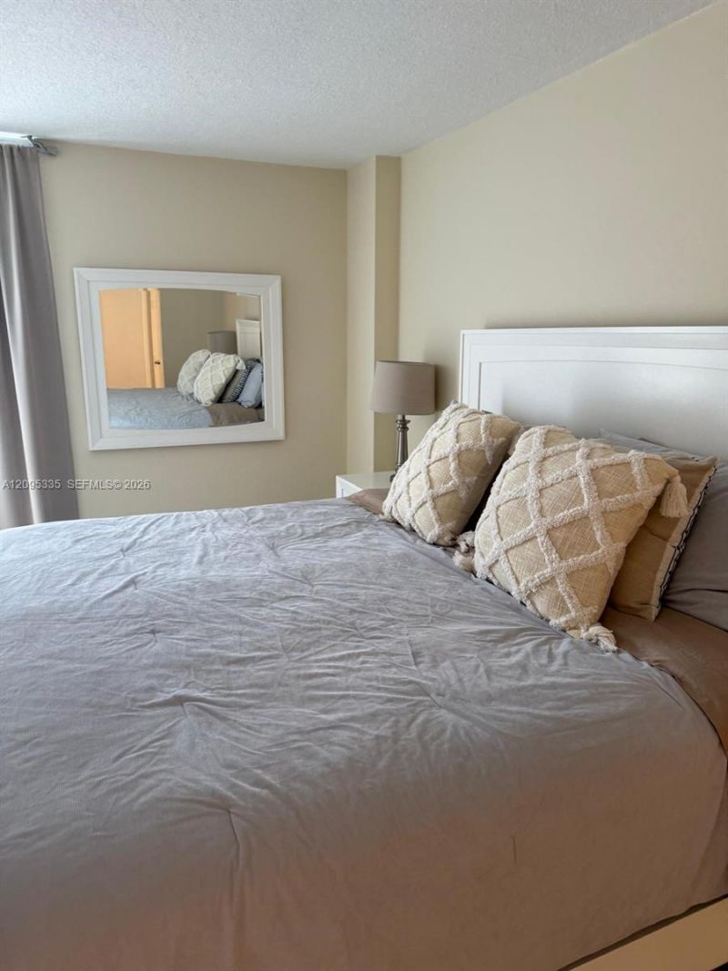 3300 NE 192nd St , Unit 414, Aventura, FL 33180 Photo