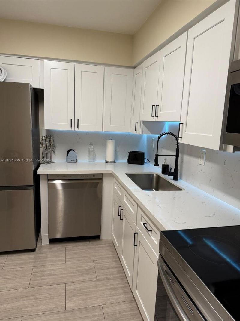 3300 NE 192nd St , Unit 414, Aventura, FL 33180 Photo