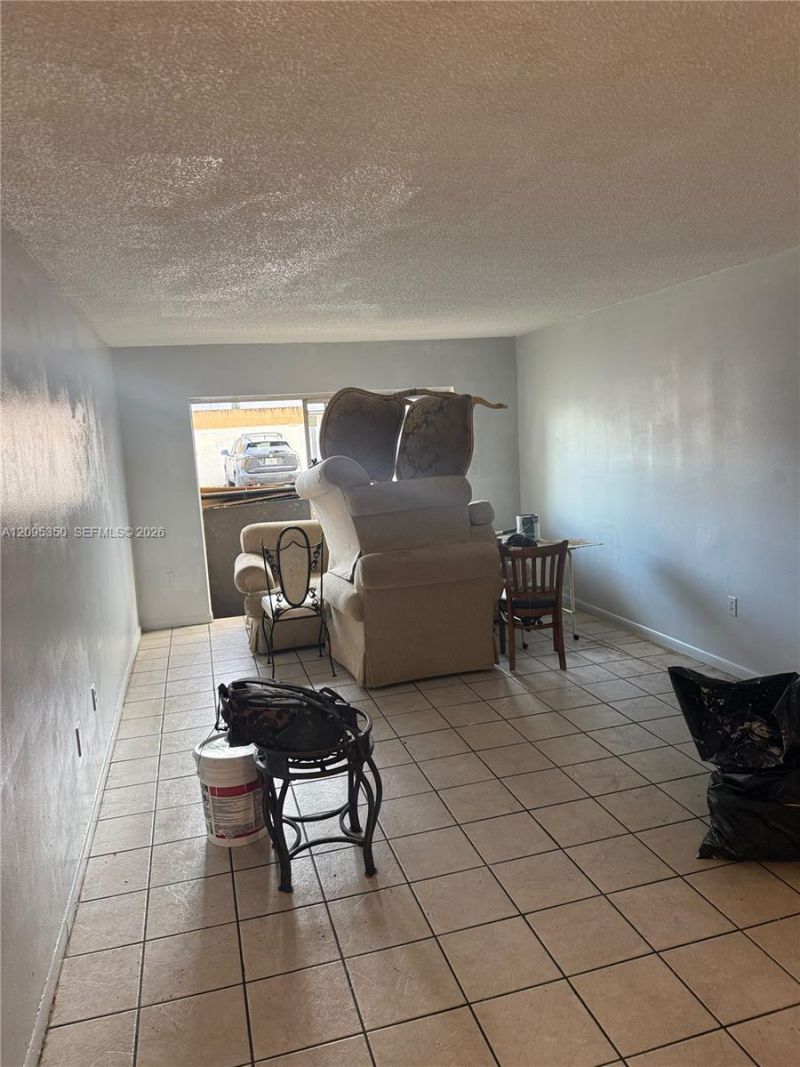 3710 NW 21st St, Unit 109, Lauderdale Lakes, FL 33311 Photo