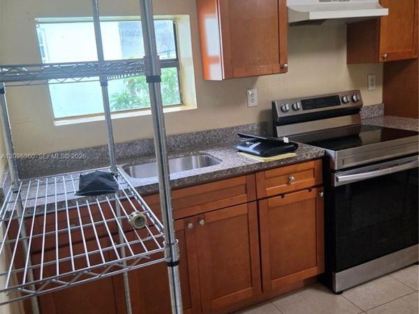 1957 NE 177th St , Unit 1, North Miami Beach, FL 33162