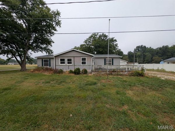 117 S Thompson Street , Ramsey, IL 62080