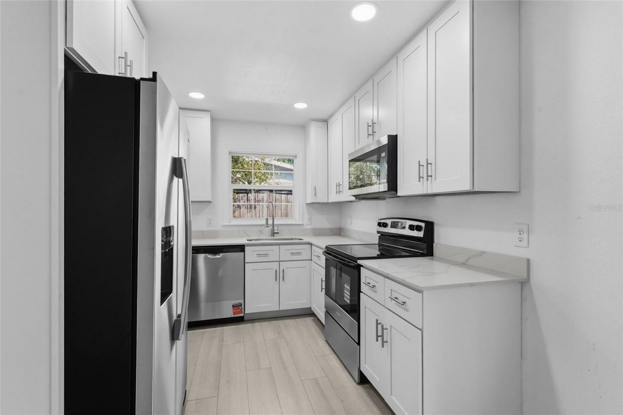 2901 Poplar Street, Sarasota, FL 34237 Photo