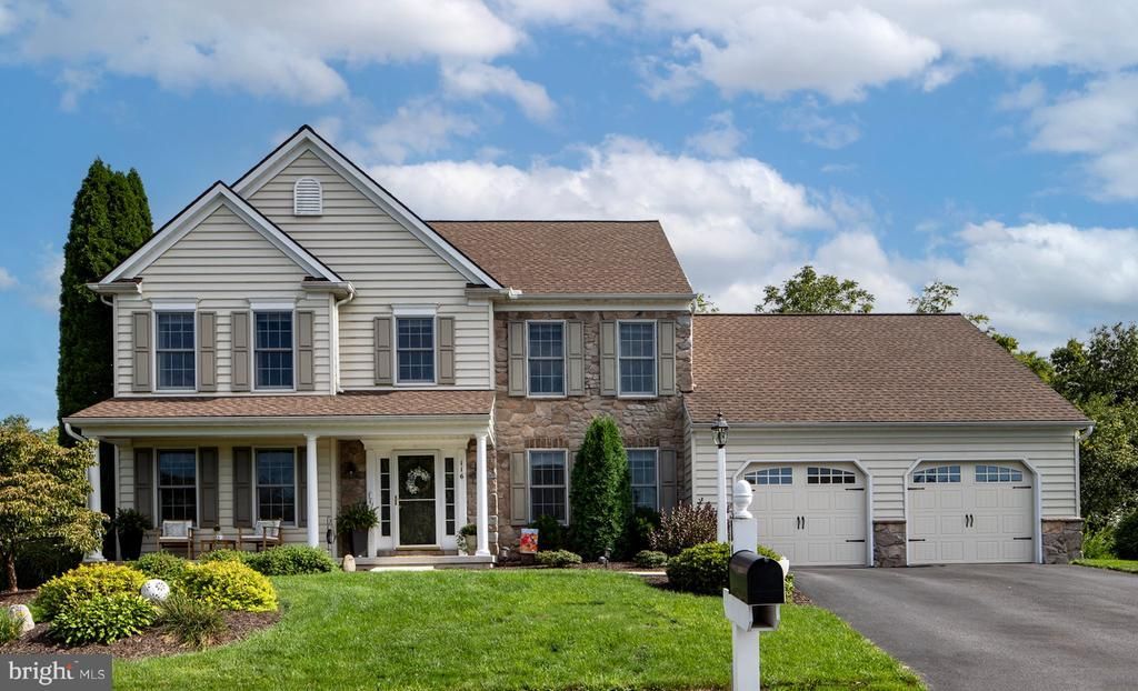 116 BLUE JAY WAY, HUMMELSTOWN, PA 17036