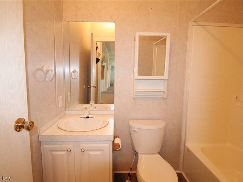 106 Shawnee Lane, Unit 106, Creston, OH 44217 Photo 19