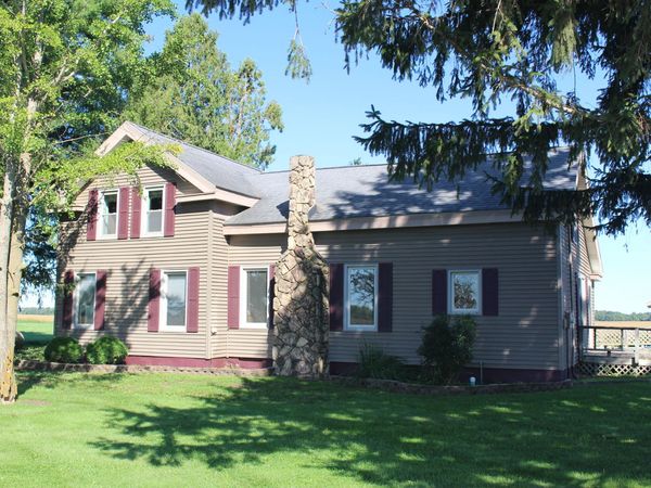 6348 W V Avenue, Schoolcraft, MI 49087