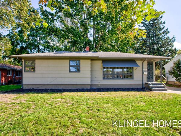 902 S Despelder Street, Grand Haven, MI 49417