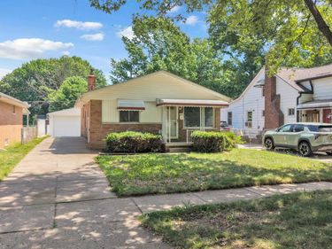 4461 Mayfair Street, Dearborn Heights, Mi 48125