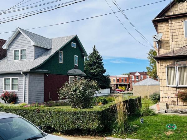 5949 58th Road, Maspeth, NY 11378