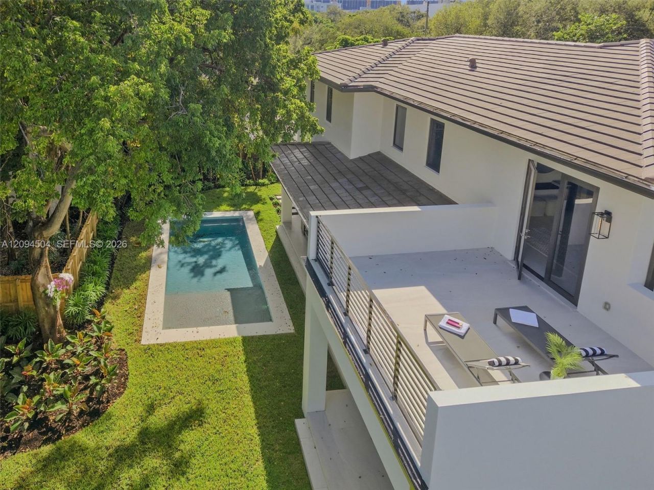 6255 SW 69th St , South Miami, FL 33143 Photo