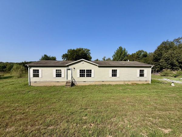 1925 Murphy Road , Creal Springs, IL 62922