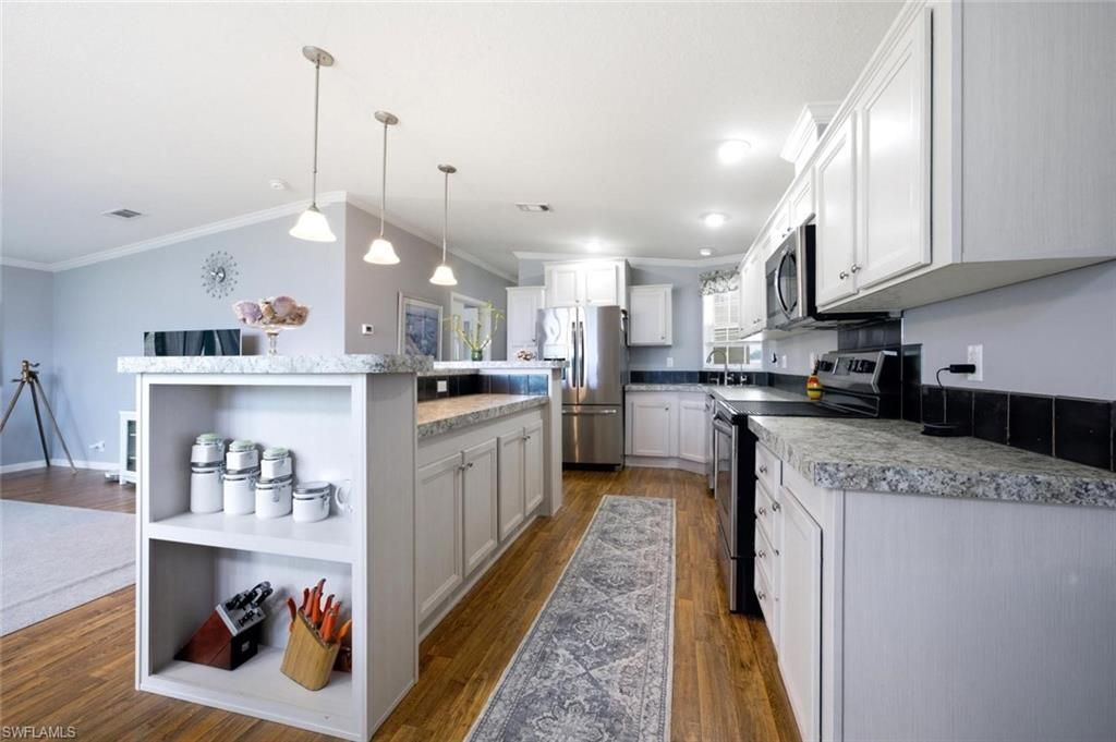561 Charlemagne Blvd , Naples, FL 34112 Photo