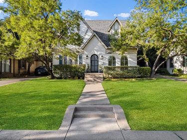 5709 Kenwood Avenue, Dallas, TX 75206