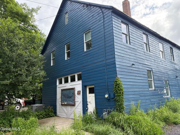 10 Thompson Street, Ballston Spa, NY 12020