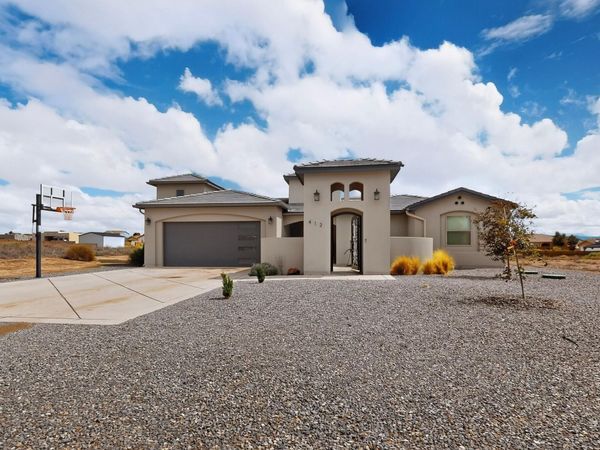 412 5th Street NE, Rio Rancho, NM 87124