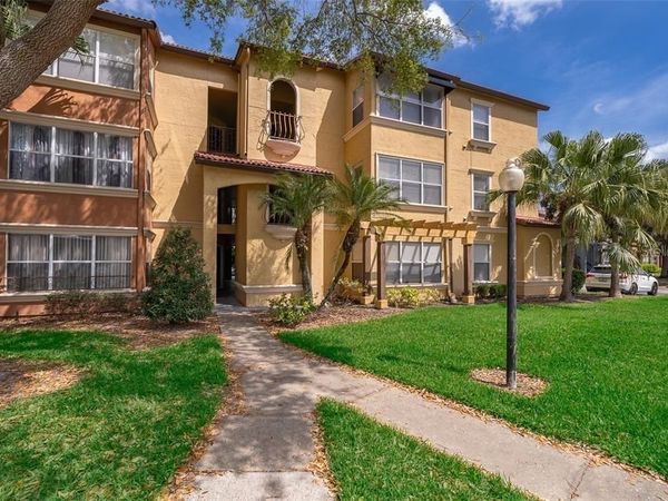 5128 CONROY ROAD , Unit 13, ORLANDO, FL 32811
