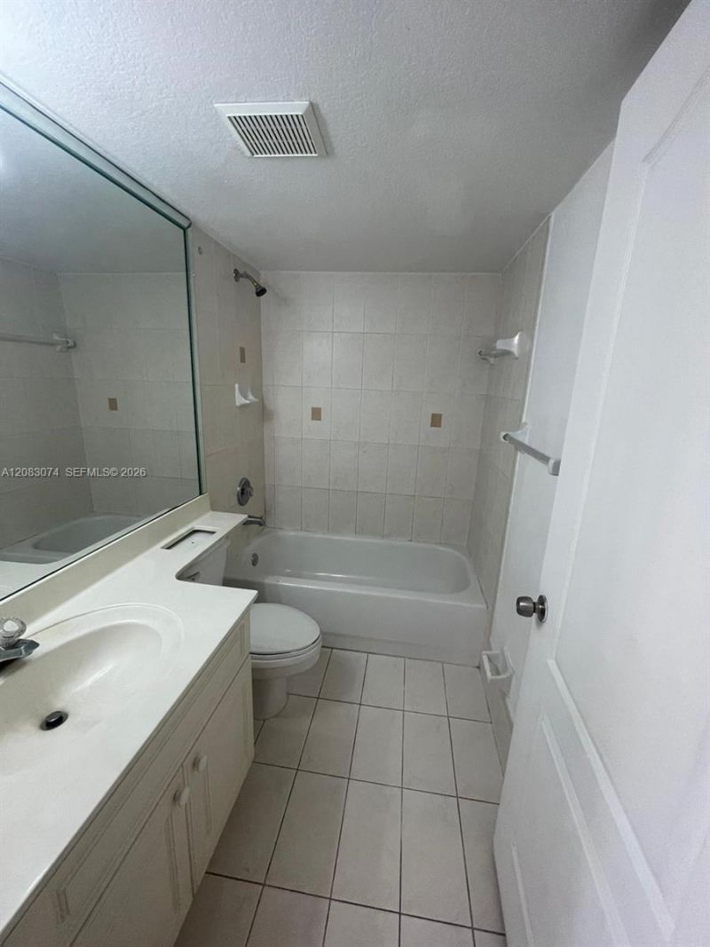 17346 NW 74th Ave , Unit 201, Hialeah, FL 33015 Photo