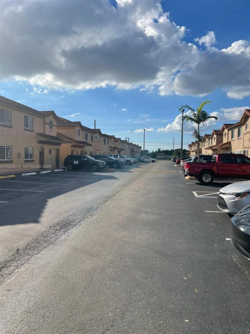17346 NW 74th Ave , Unit 201, Hialeah, FL 33015 Photo