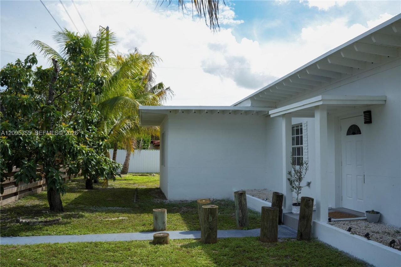 11720 NW 5th Ave, Miami, FL 33168 Photo
