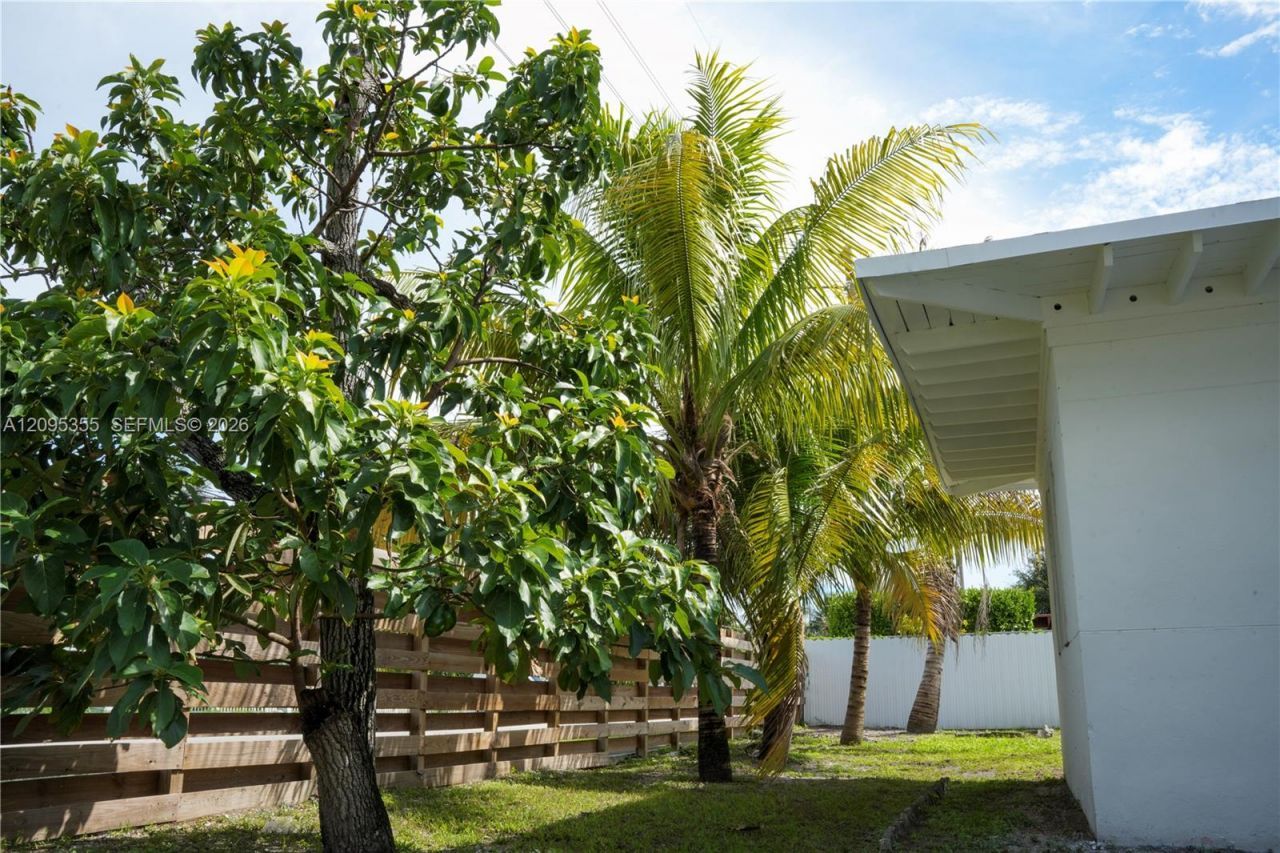 11720 NW 5th Ave, Miami, FL 33168 Photo