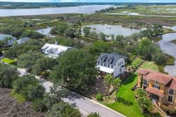 378 Mutual Drive photo 4