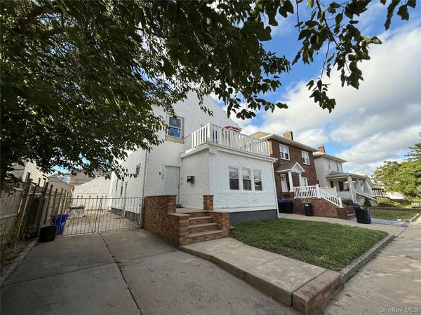 36 E Fulton Street, Long Beach, NY 11561