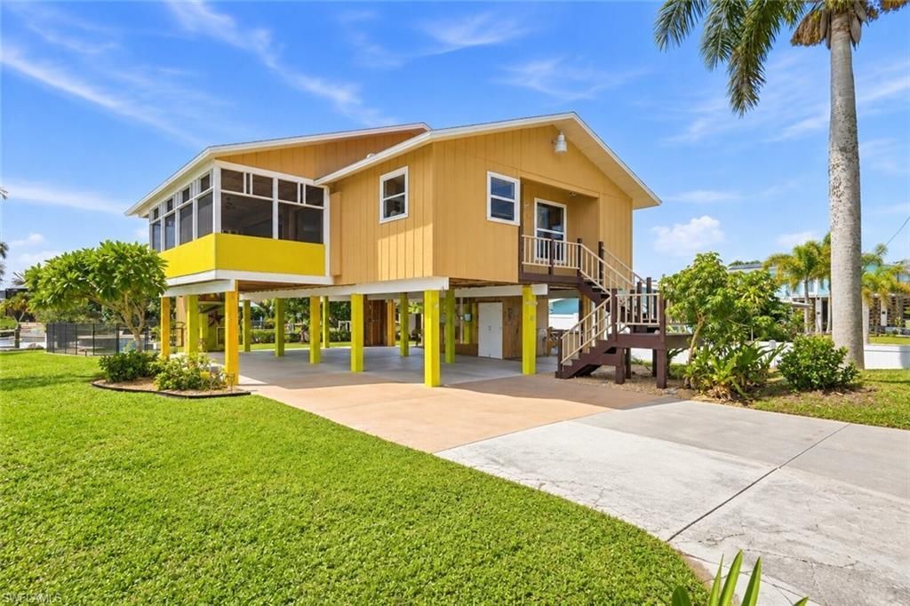 5191 Marina Dr, Bokeelia, FL 33922 Photo