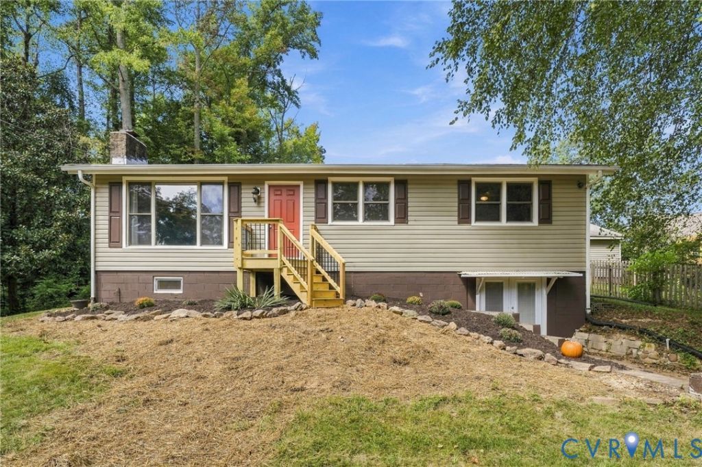 7129 Lakeshore Drive, Quinton, VA 23141 Main Photo