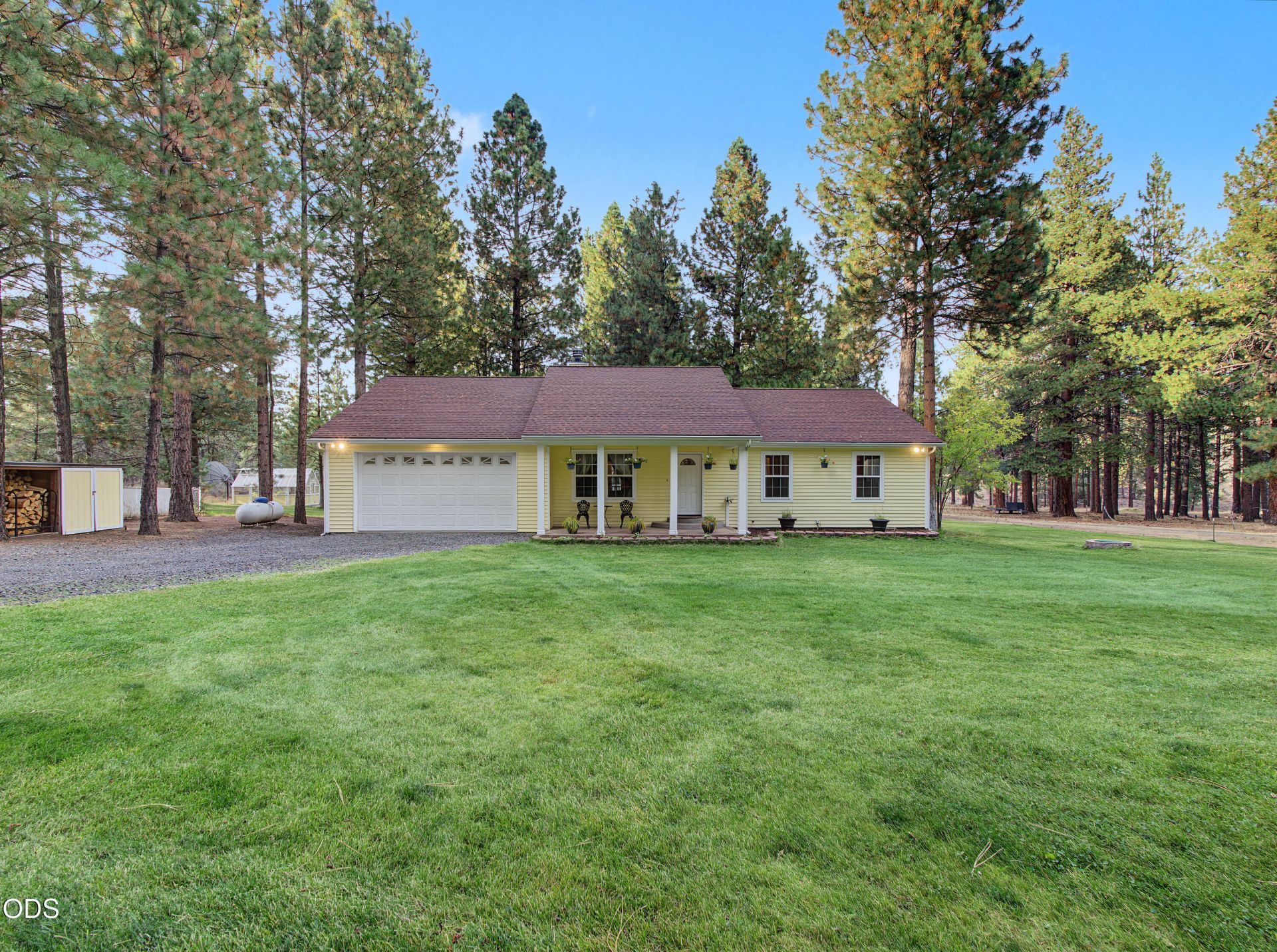 12615 Overland Drive, Klamath Falls, OR 97603 Main Photo