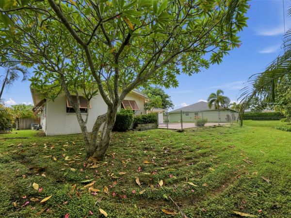 2931 S Seacrest Blvd , Boynton Beach, FL 33435