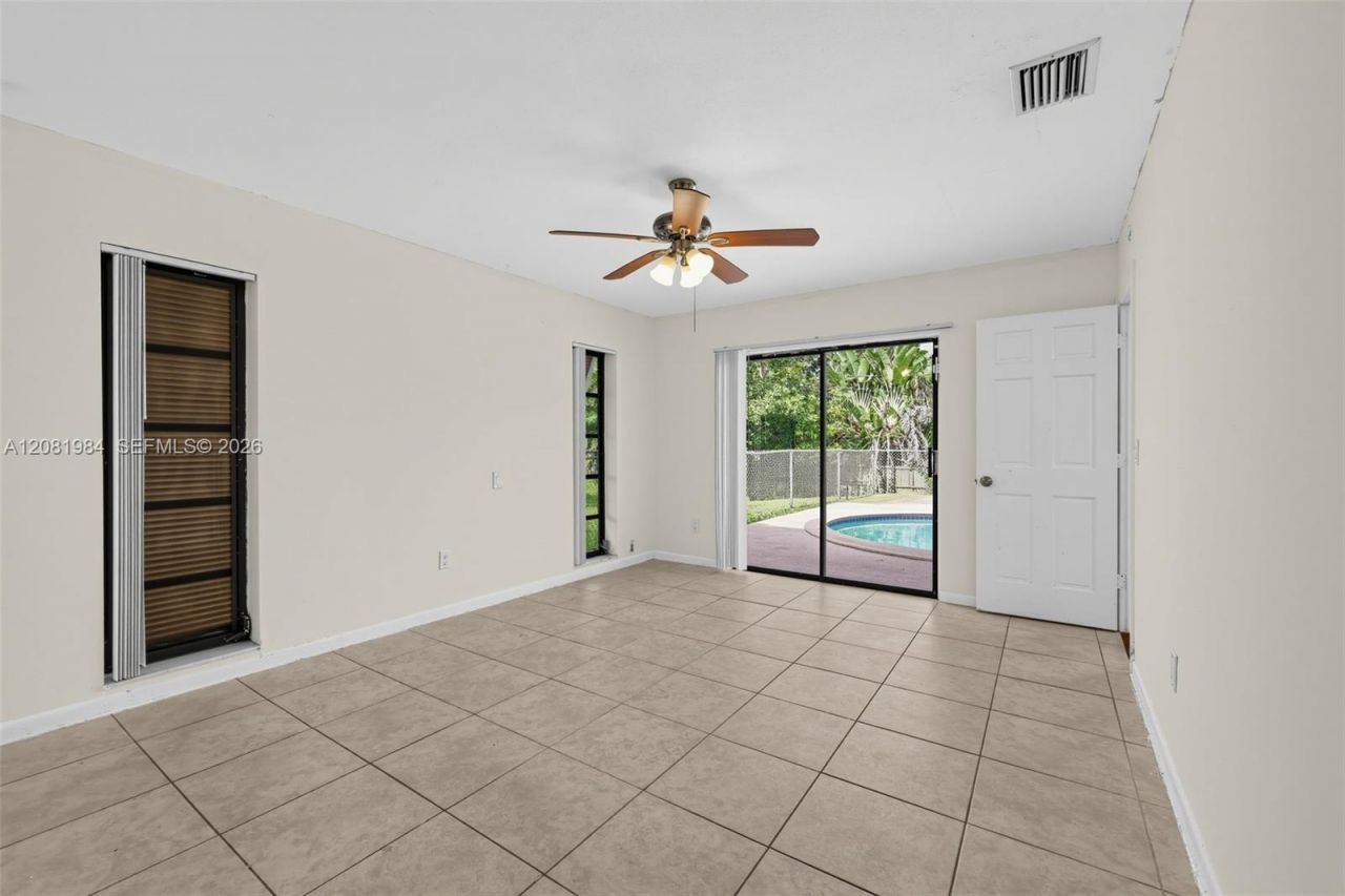 2931 S Seacrest Blvd, Boynton Beach, FL 33435 Photo