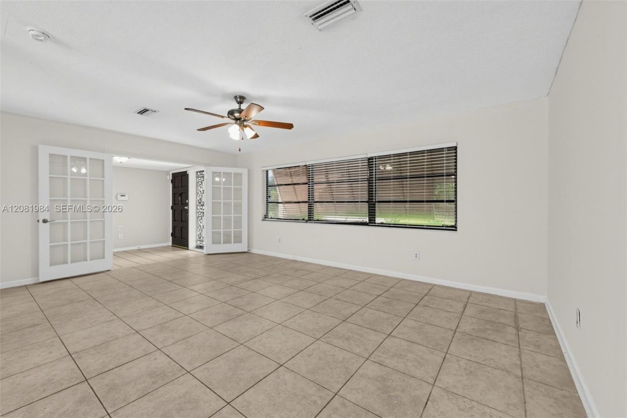 2931 S Seacrest Blvd, Boynton Beach, FL 33435 Photo
