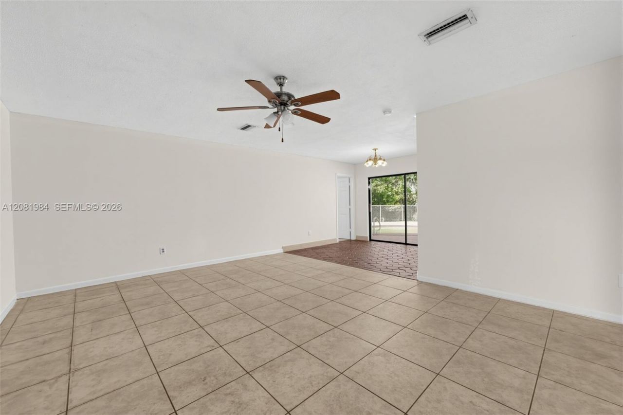 2931 S Seacrest Blvd, Boynton Beach, FL 33435 Photo