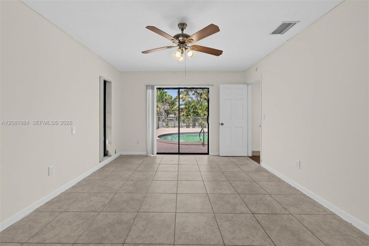 2931 S Seacrest Blvd, Boynton Beach, FL 33435 Photo