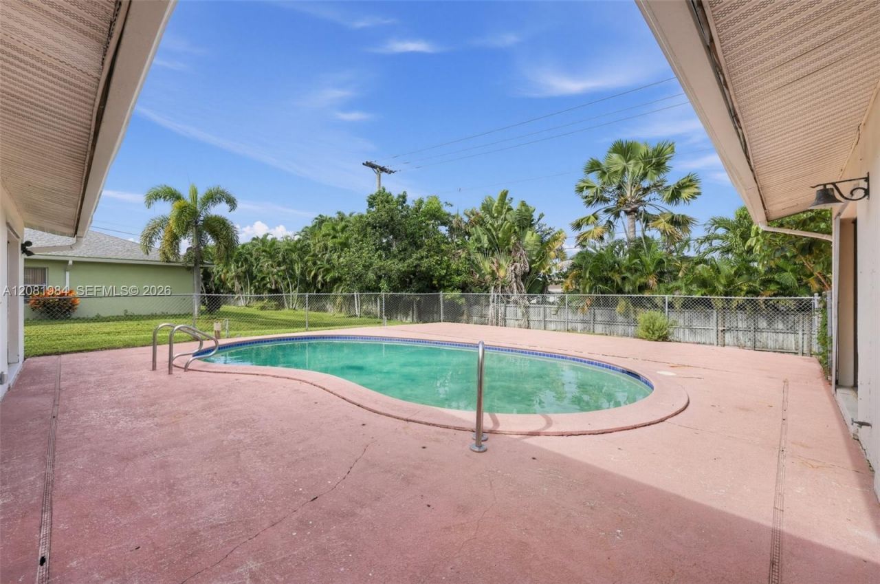 2931 S Seacrest Blvd, Boynton Beach, FL 33435 Photo
