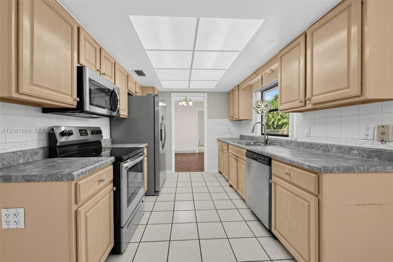 2931 S Seacrest Blvd, Boynton Beach, FL 33435 Photo