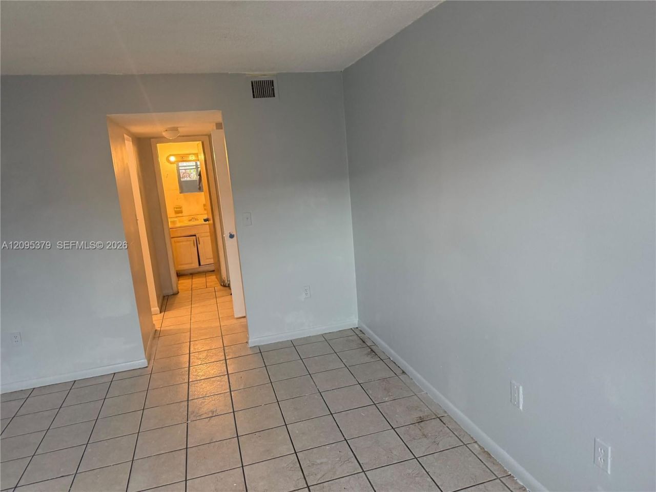 3710 NW 21st St, Unit 109, Lauderdale Lakes, FL 33311 Photo