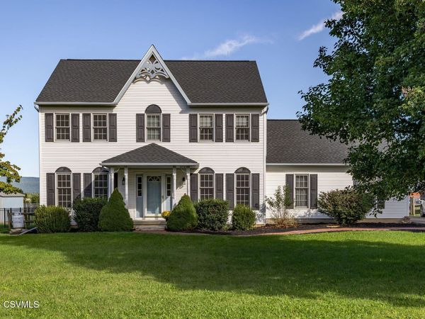 14 SARATOGA Lane , Mifflinburg, PA 17844