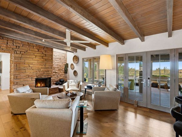 1122 Tano Del Este , Santa Fe, NM 87506