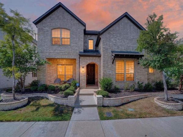 12789 Royal Oaks Lane, Farmers Branch, TX 75234