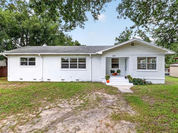 307 STEEDLY AVENUE , LAKE WALES, FL 33853